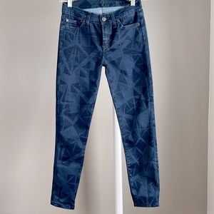 7 For All Mankind skinny lady blue jean. Size W24